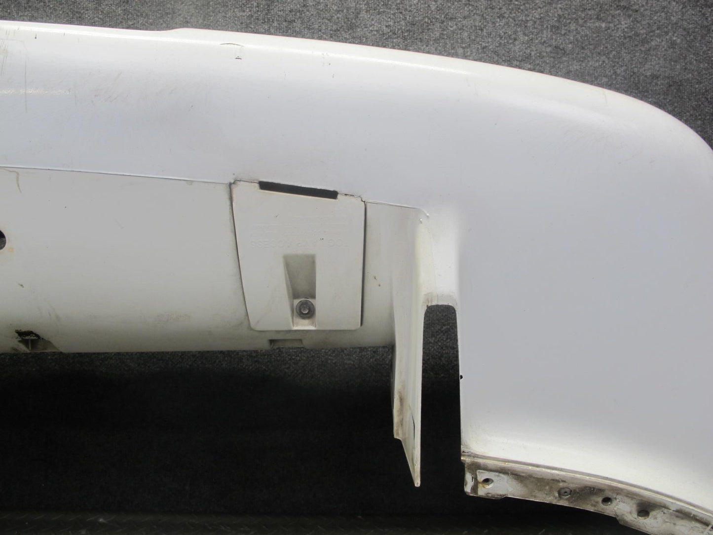 91-96 Chevrolet Corvette C4 Front Bumper Cover Artic White OEM