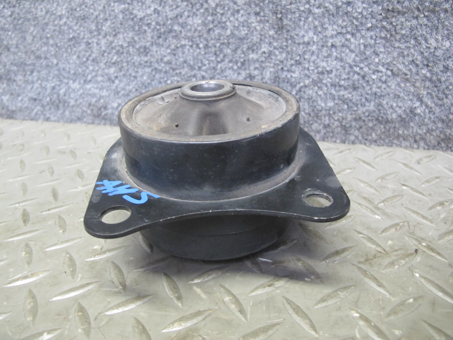 00-09 Honda S2000 Set of 4 Rear Differential Rubber Mount Bracket Bushing OEM