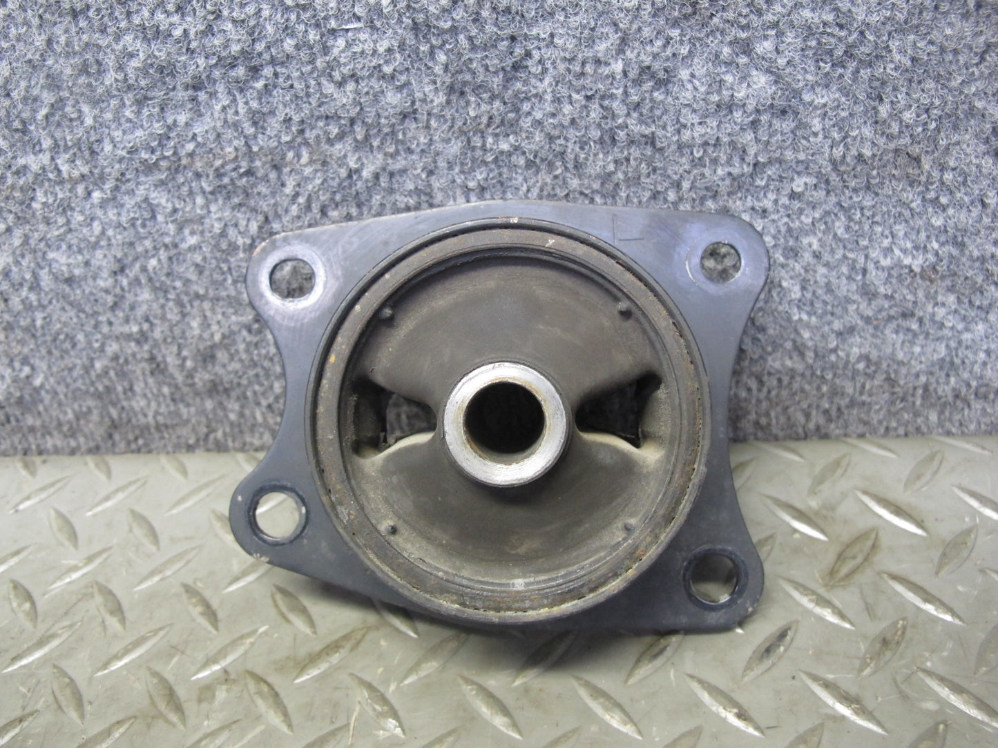 00-09 Honda S2000 Set of 4 Rear Differential Rubber Mount Bracket Bushing OEM