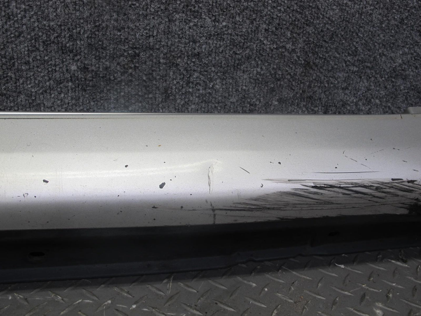 00-05 Lexus GS400 GS430 GS300 Front Right Side Skirt Rocker Panel Silver OEM