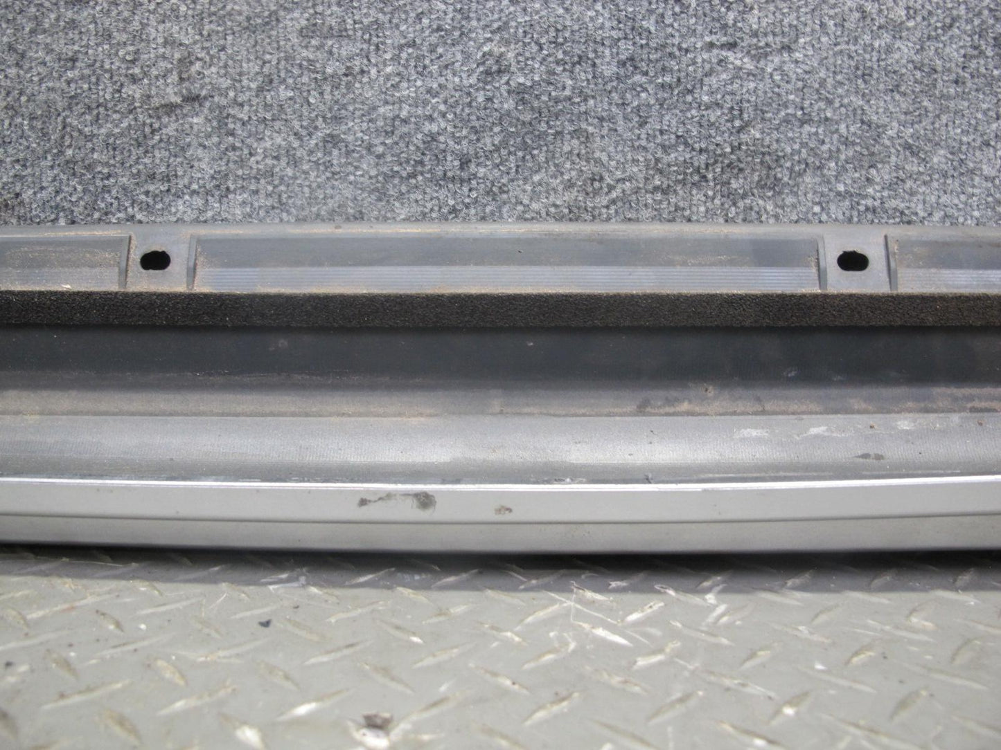 00-05 Lexus GS400 GS430 GS300 Front Right Side Skirt Rocker Panel Silver OEM