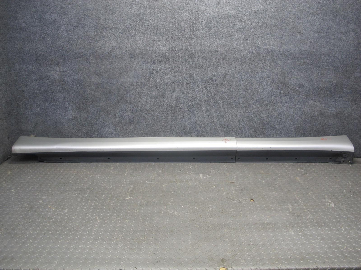 00-05 Lexus GS400 GS430 GS300 Left Side Skirt Rocker Panel Set Silver OEM