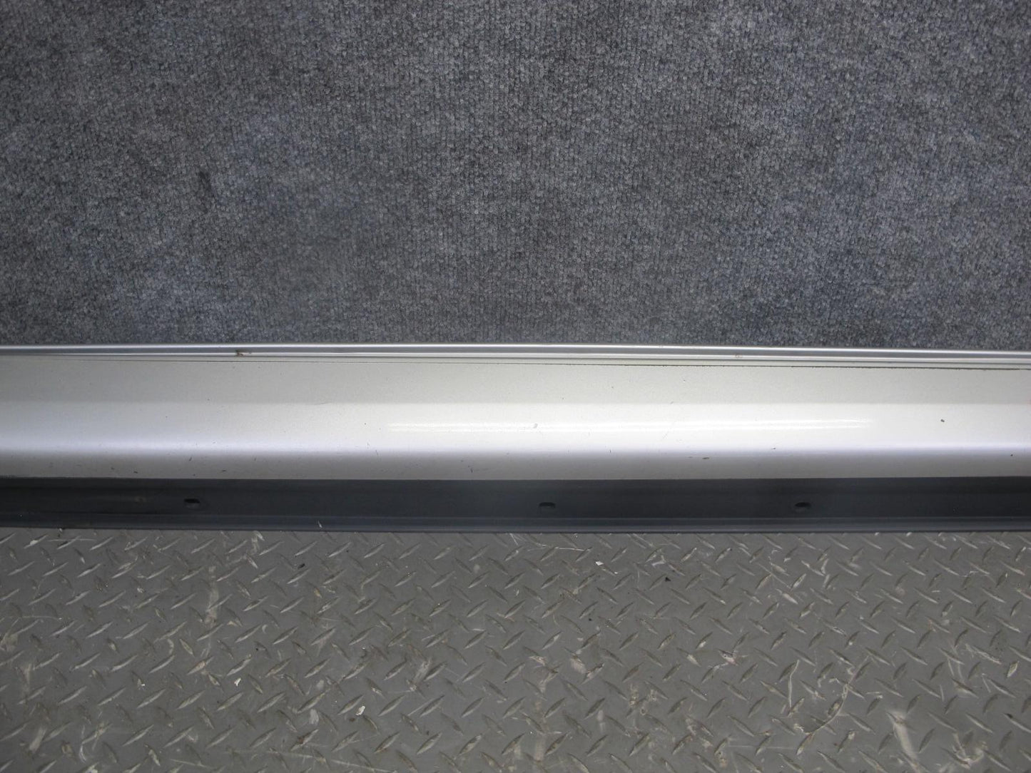 00-05 Lexus GS400 GS430 GS300 Left Side Skirt Rocker Panel Set Silver OEM