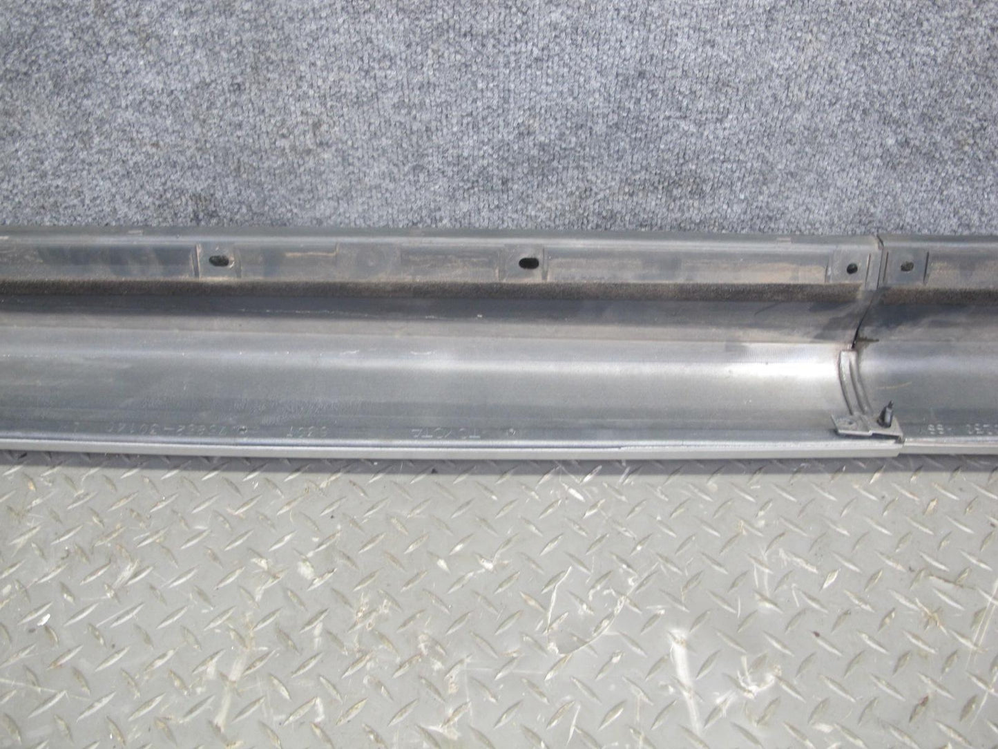 00-05 Lexus GS400 GS430 GS300 Left Side Skirt Rocker Panel Set Silver OEM