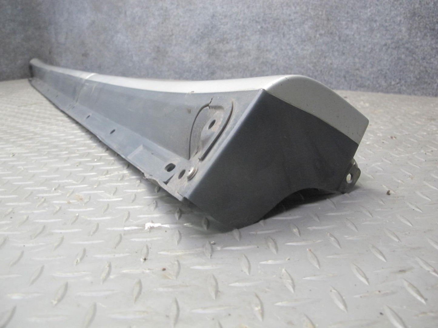 00-05 Lexus GS400 GS430 GS300 Left Side Skirt Rocker Panel Set Silver OEM