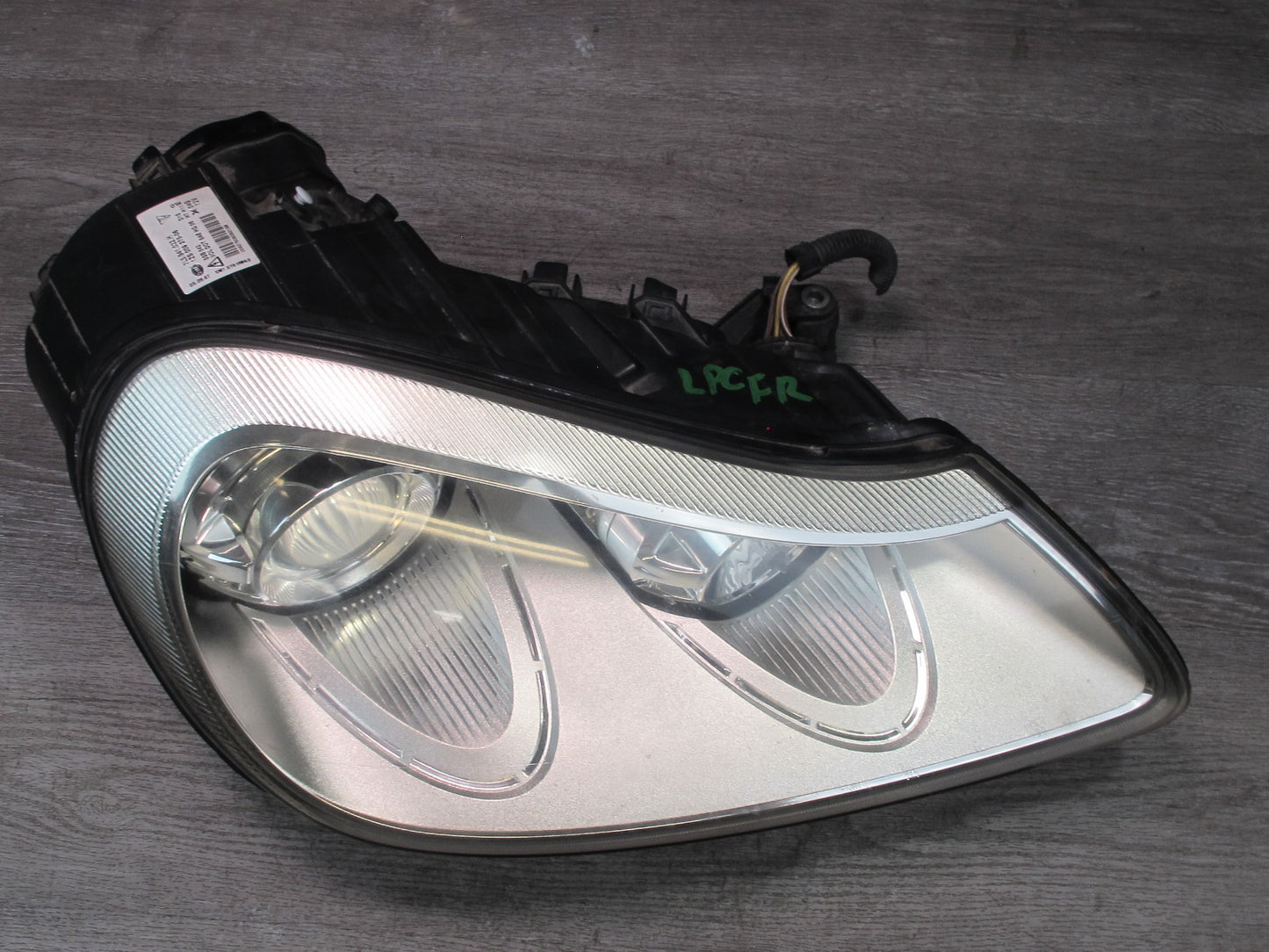 2008-2010 Porsche Cayenne 957 Front Right Xenon HID Headlight Lamp 7L5941032H