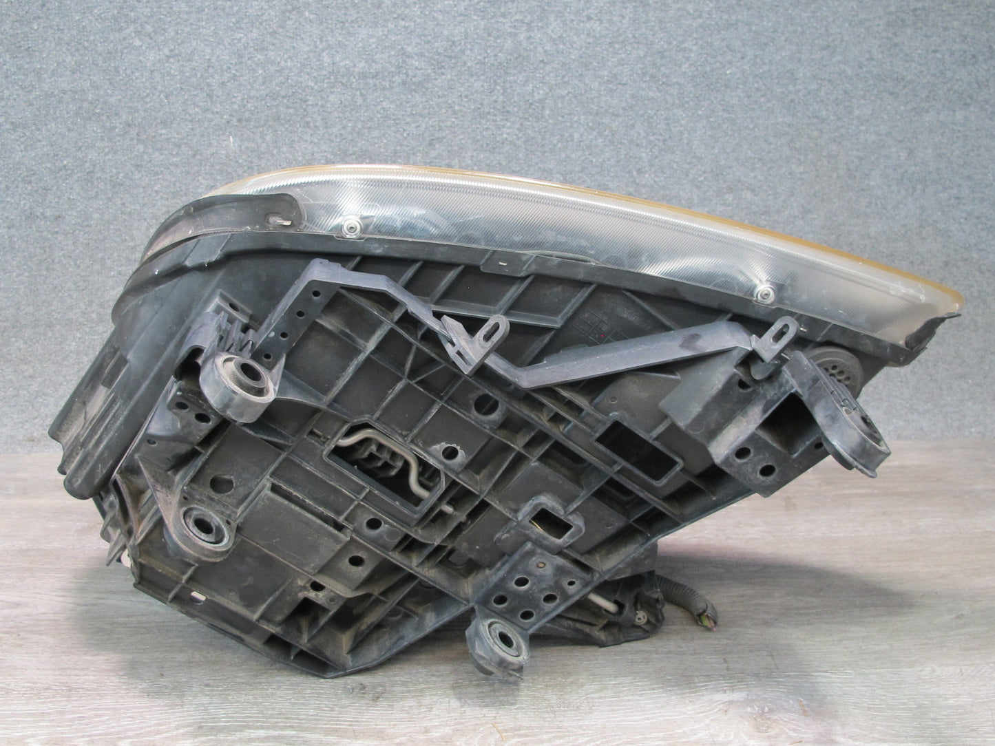 2008-2010 Porsche Cayenne 957 Front Right Xenon HID Headlight Lamp 7L5941032H
