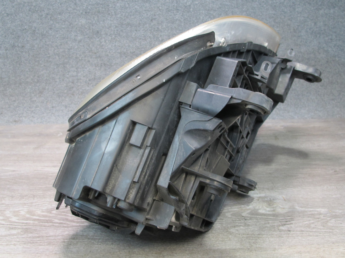 2008-2010 Porsche Cayenne 957 Front Right Xenon HID Headlight Lamp 7L5941032H