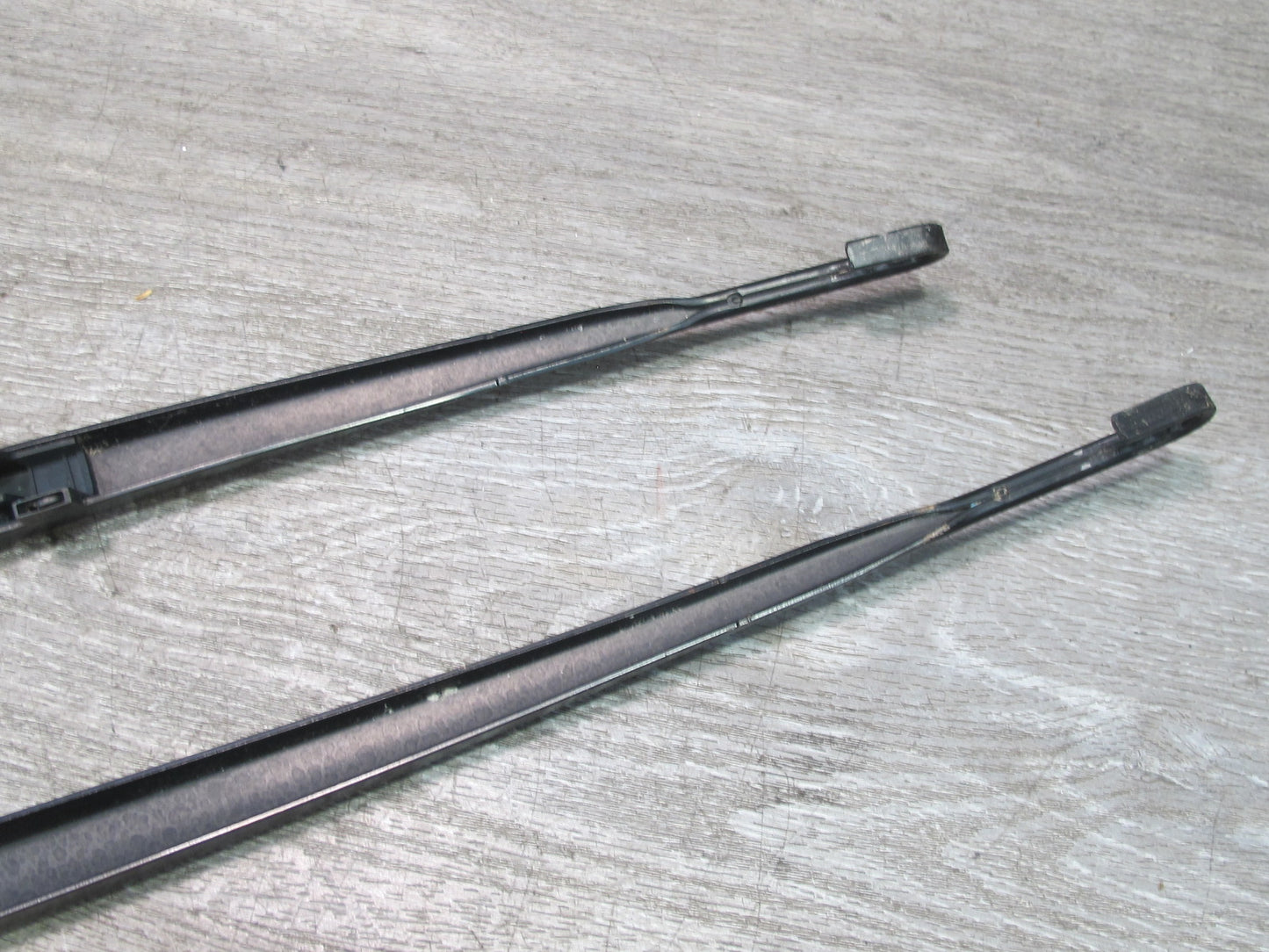 01-06 BMW E46 Coupe Convertible Set of 2 Front Windshield Wiper Arm OEM