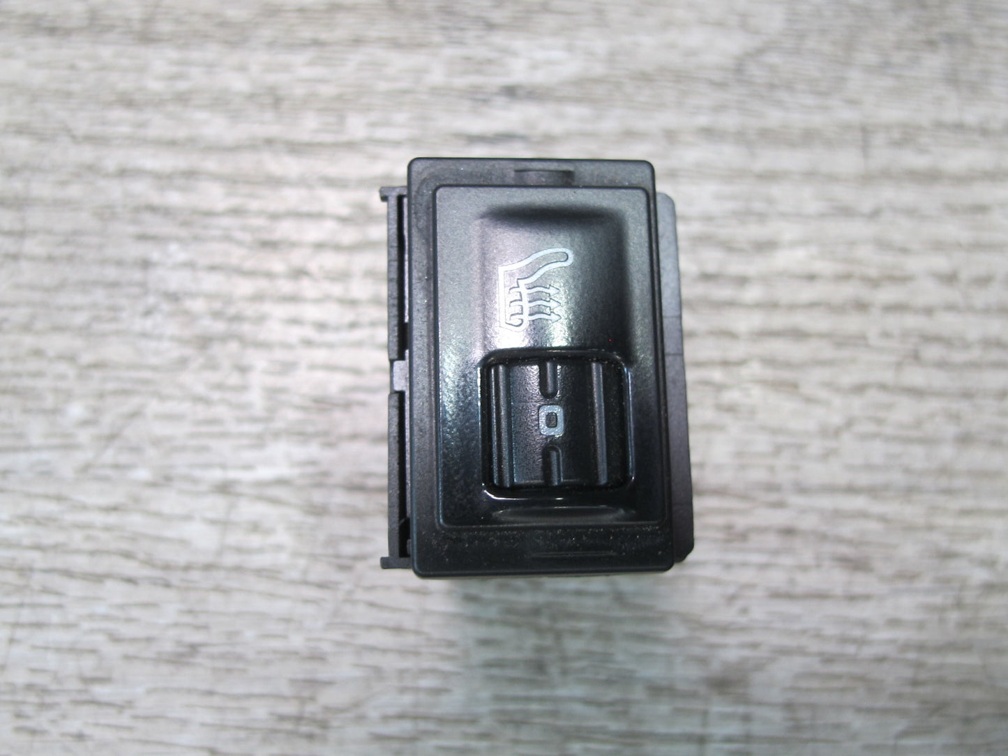 2003-2010 Porsche Cayenne 955 Front Right Heated Seat Switch 7L5963564