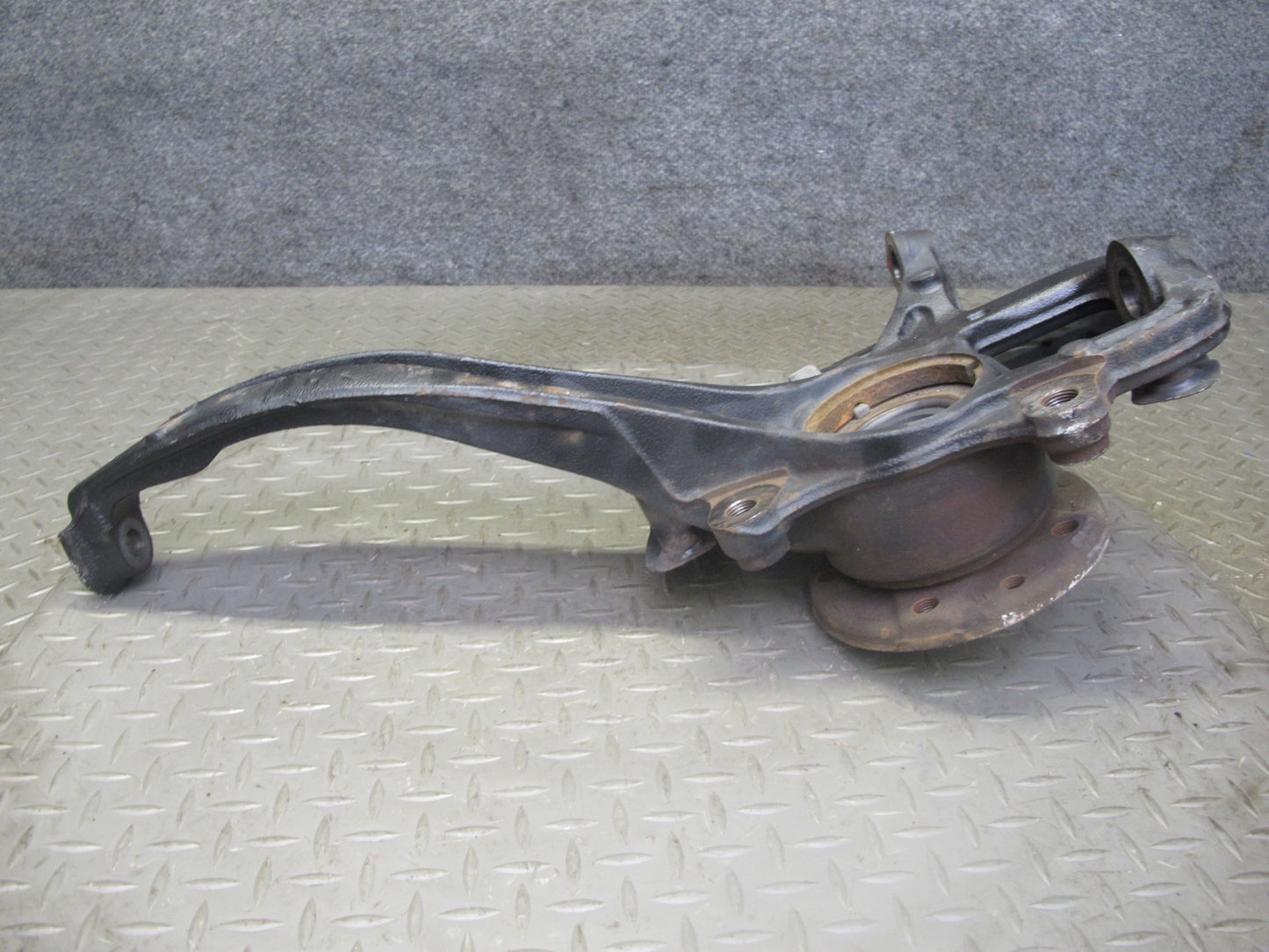 2008-2010 Porsche Cayenne 957 AWD Turbo Front Right Spindle Knuckle Wheel Hub