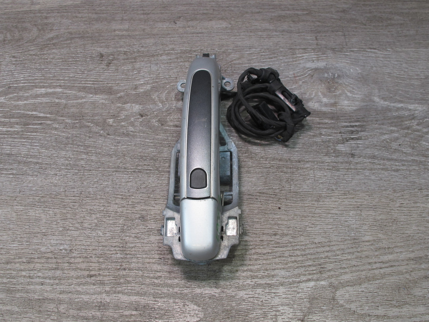 2003-2010 Porsche Cayenne 955 957 Front Left & Right Door Exterior Handle Set