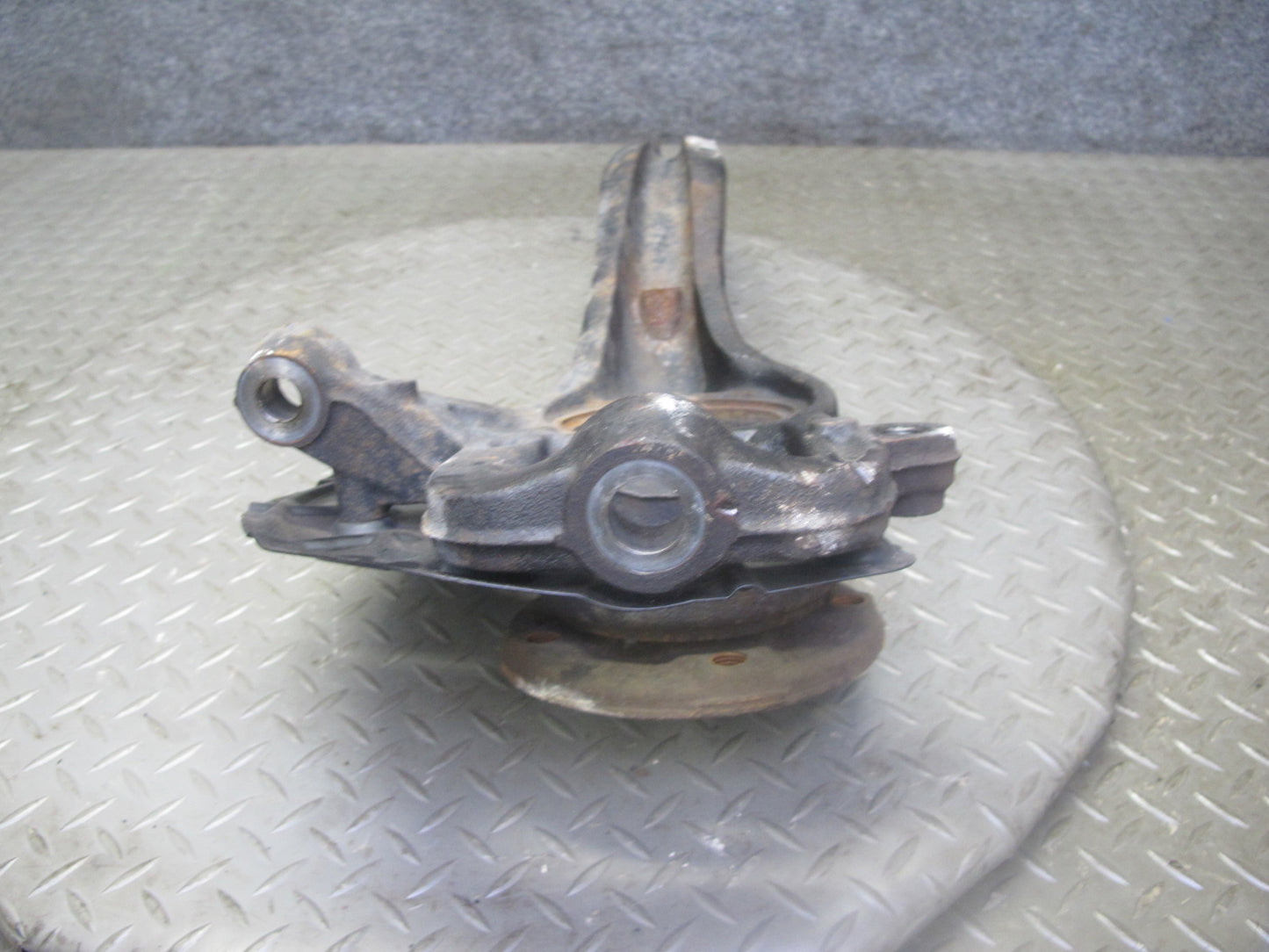 2008-2010 Porsche Cayenne 957 AWD Turbo Front Left Spindle Knuckle Wheel Hub