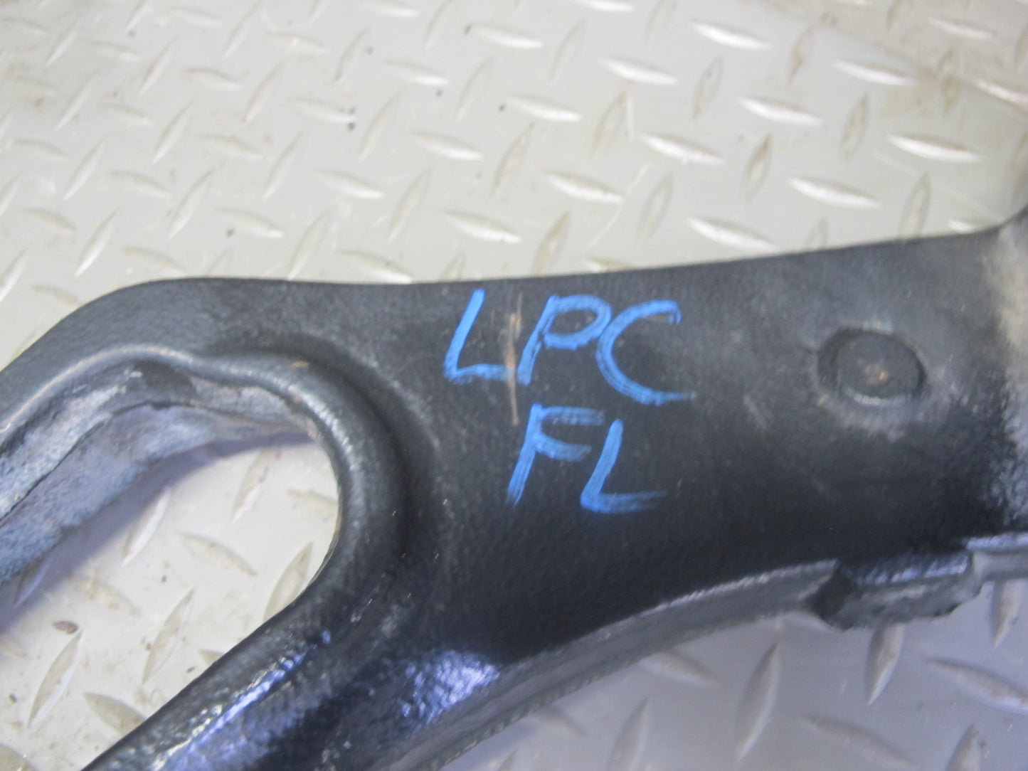 2008-2010 Porsche Cayenne 957 Front Left Suspension Lower Control Arm 7L0407153C