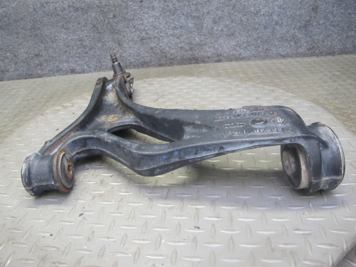 2008-2010 Porsche Cayenne 957 Front Left Suspension Lower Control Arm 7L0407153C