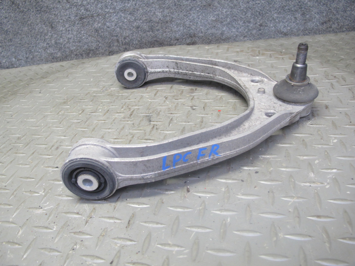 2003-2010 Porsche Cayenne 957 Front Left or Right Suspension Upper Control Arm