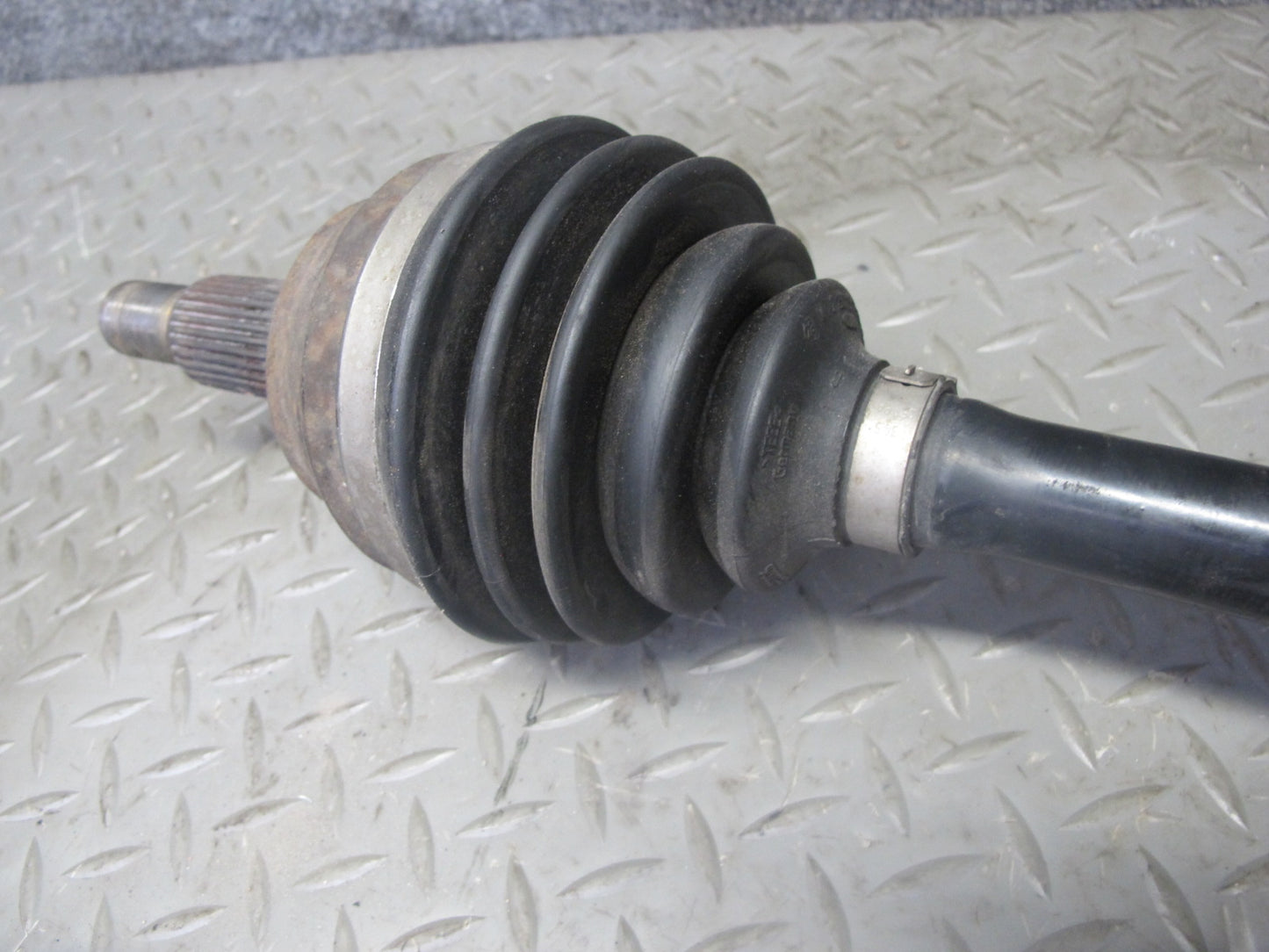 2008-2010 Porsche Cayenne 957 AWD Turbo Front Right Suspension Axle Shaft