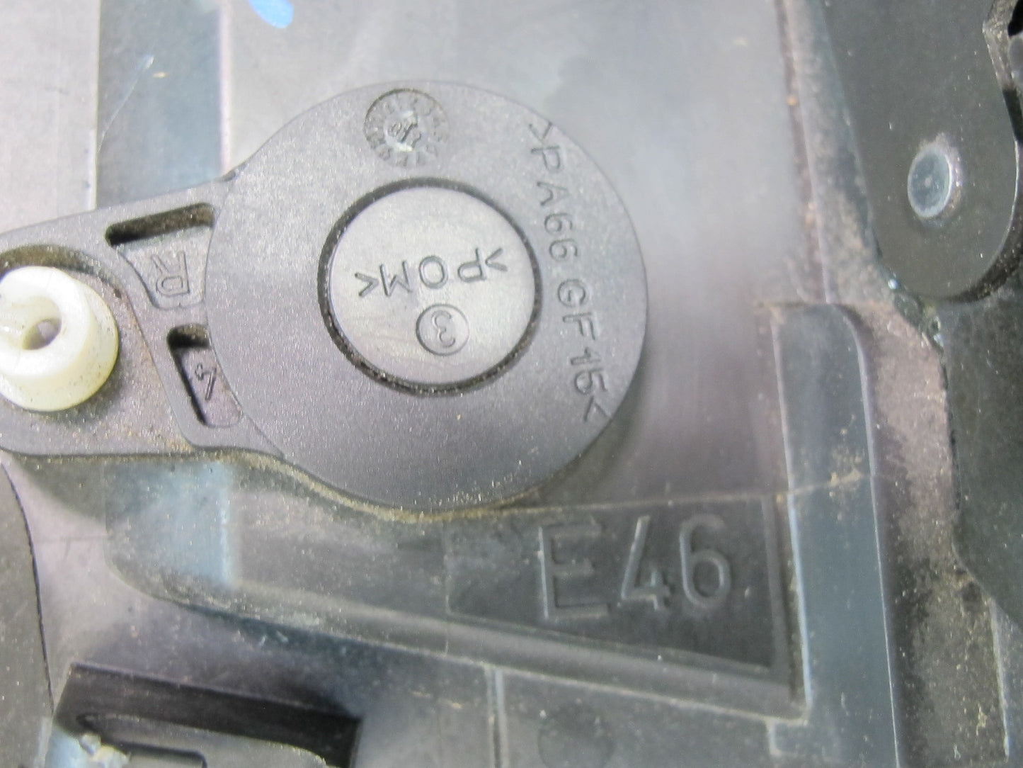 01-06 BMW E46 3-SERIES Coupe Convertible Right Door Lock Latch Actuator OEM