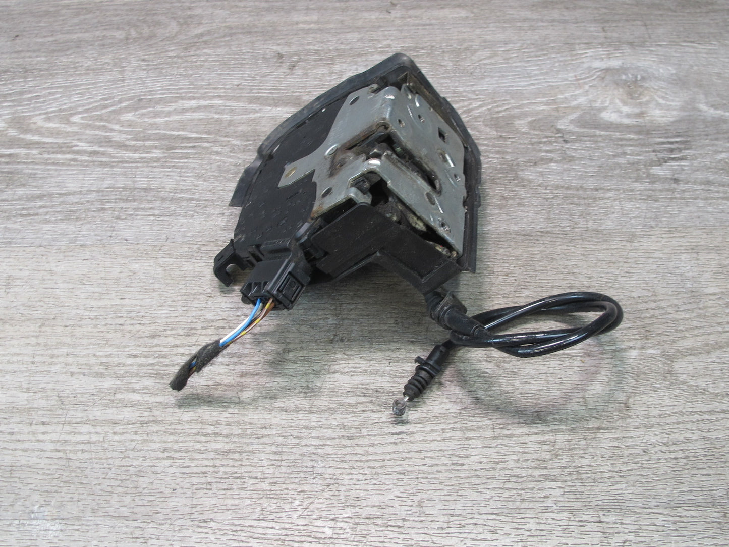 01-06 BMW E46 3-SERIES Coupe Convertible Right Door Lock Latch Actuator OEM