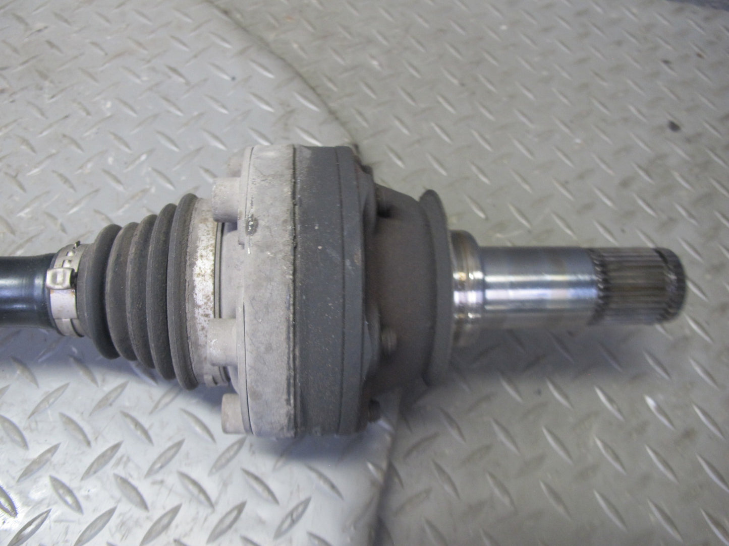 2003-2010 Porsche Cayenne 955 957 Rear Right Suspension Axle Shaft 7L0501201C