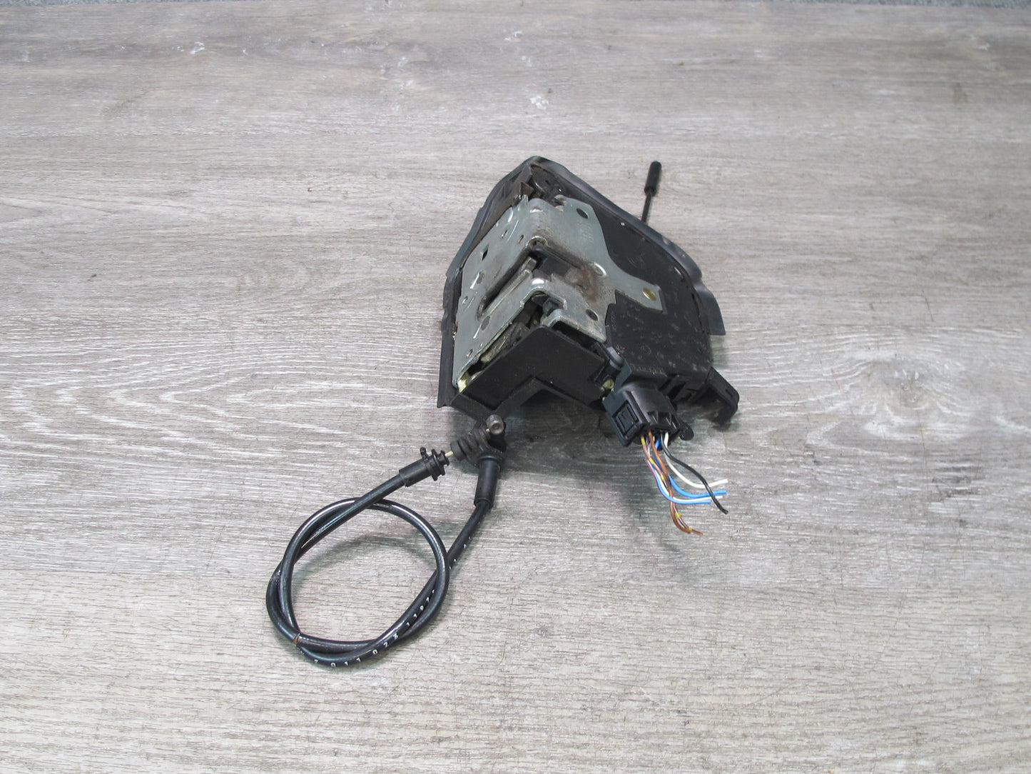 01-06 BMW E46 3-SERIES Coupe Convertible Left Door Lock Latch Actuator OEM