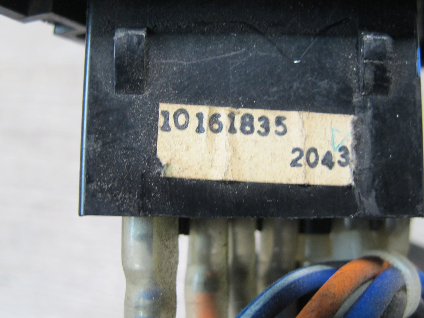 92-93 Chevrolet Corvette C4 Right Door Power Window Switch 10161835