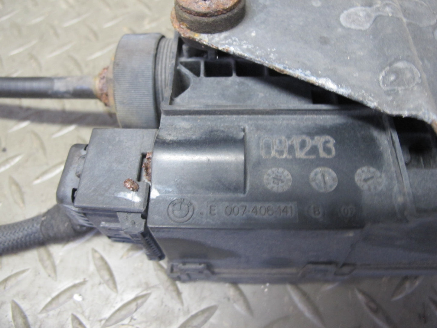 2014-2018 BMW F15 X5 Parking Brake Control Actuator Cable Assembly 6795145