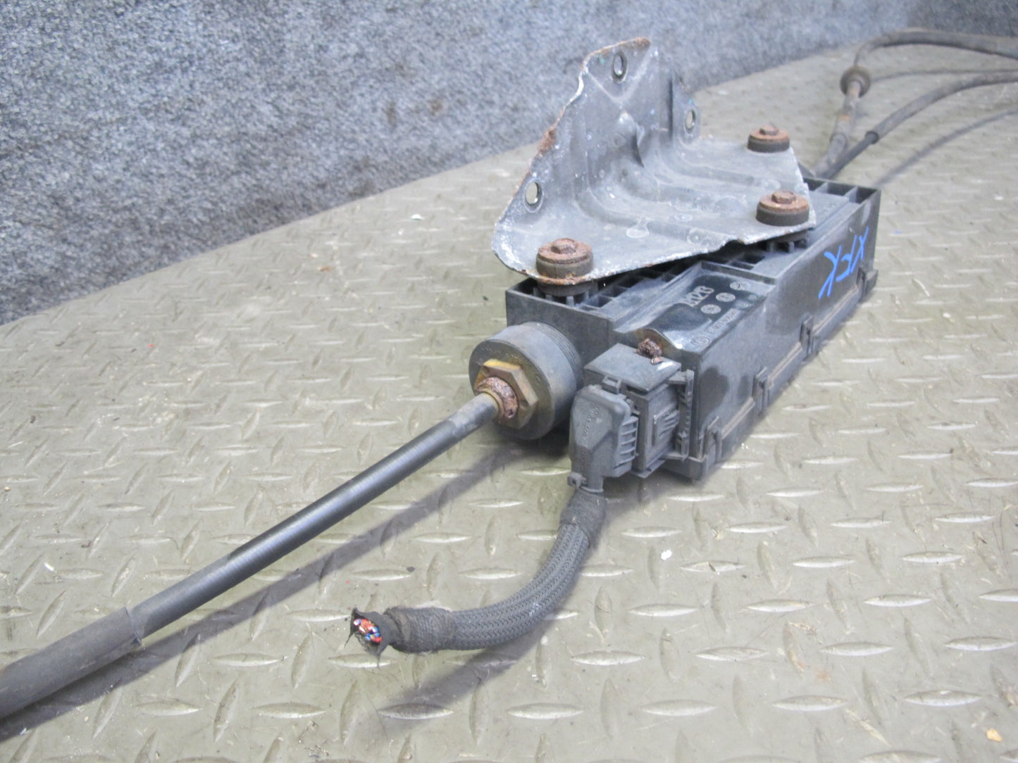 2014-2018 BMW F15 X5 Parking Brake Control Actuator Cable Assembly 6795145