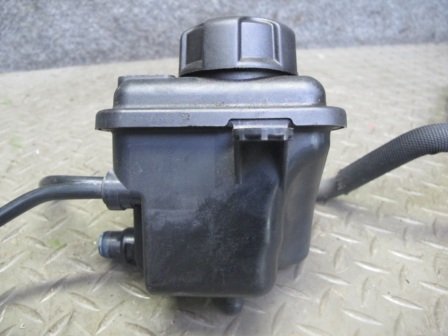 2014-2018 BMW F15 X5 Engine Coolant Expansion Overflow Reservoir Tank 2284880