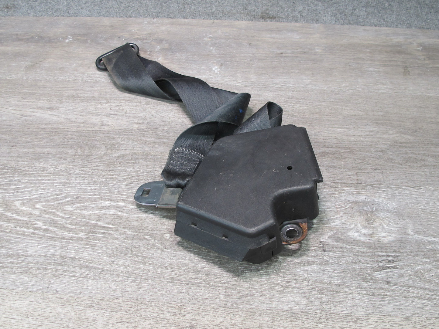 86-94 CHEVROLET CORVETTE C4 FRONT RIGHT PASS SIDE SEATBELT RETRACTOR OEM
