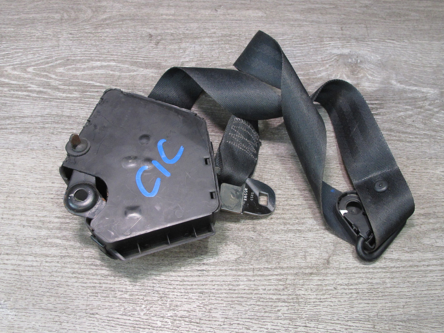 86-94 CHEVROLET CORVETTE C4 FRONT RIGHT PASS SIDE SEATBELT RETRACTOR OEM