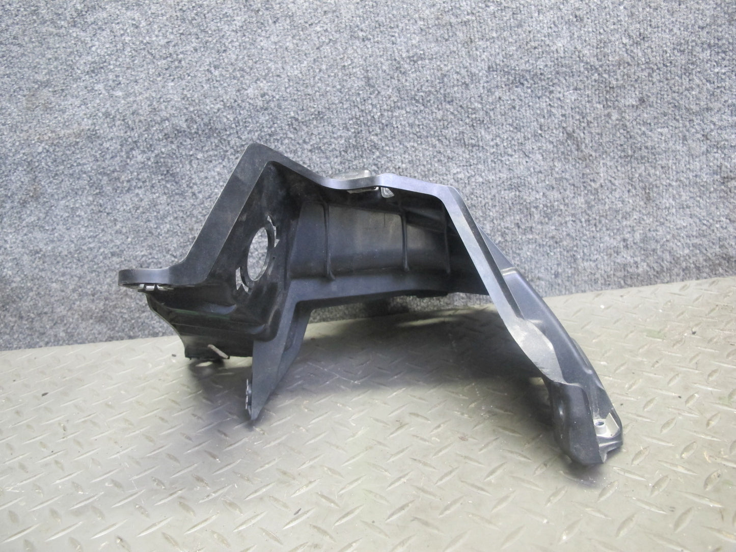 2014-2018 BMW F15 X5 Front Left & Right Fender Mount Bracket Support Set of 2
