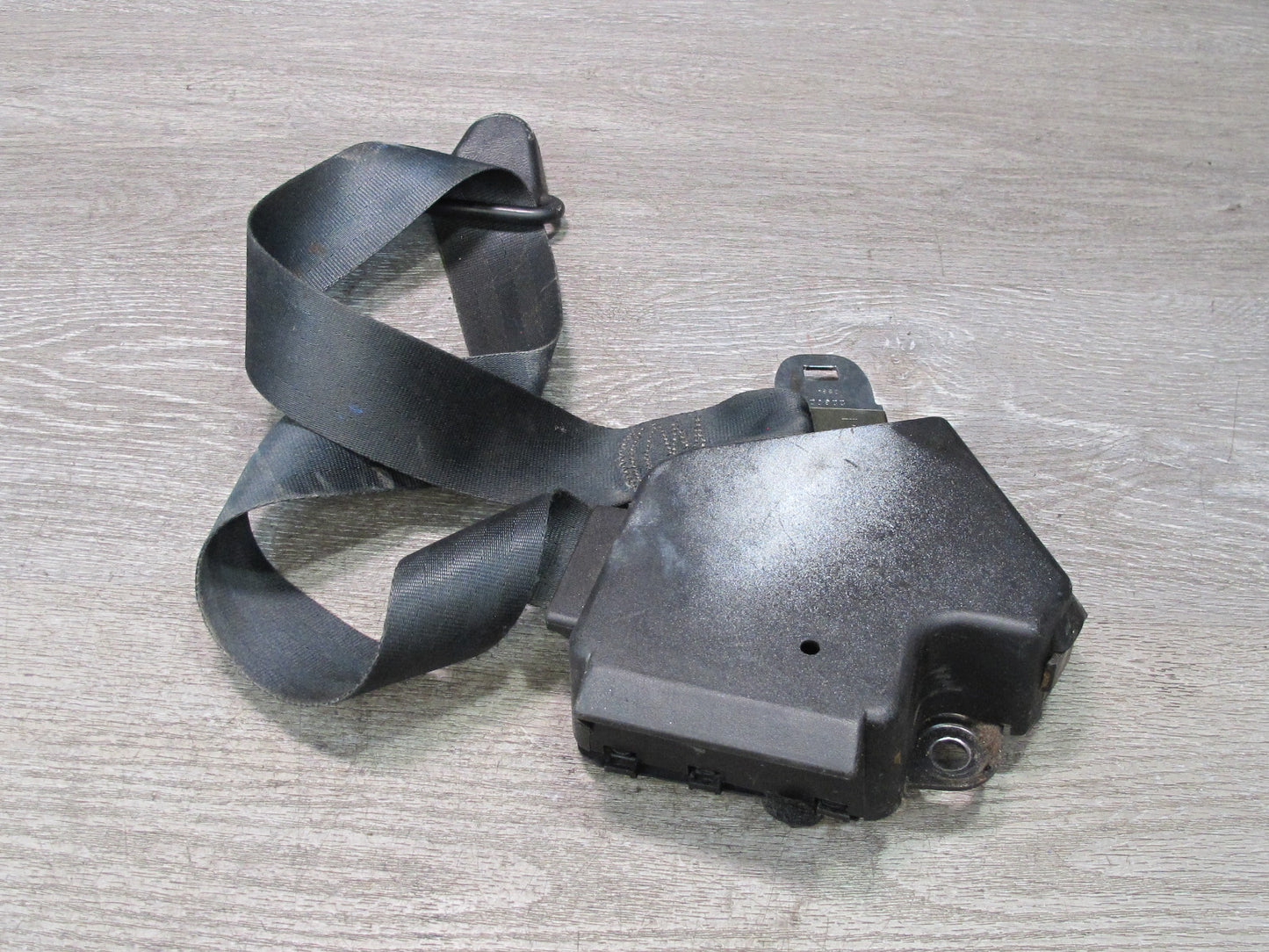 86-94 CHEVROLET CORVETTE C4 FRONT LEFT DRIVER SIDE SEATBELT RETRACTOR W/ BUCKLE SET OEM