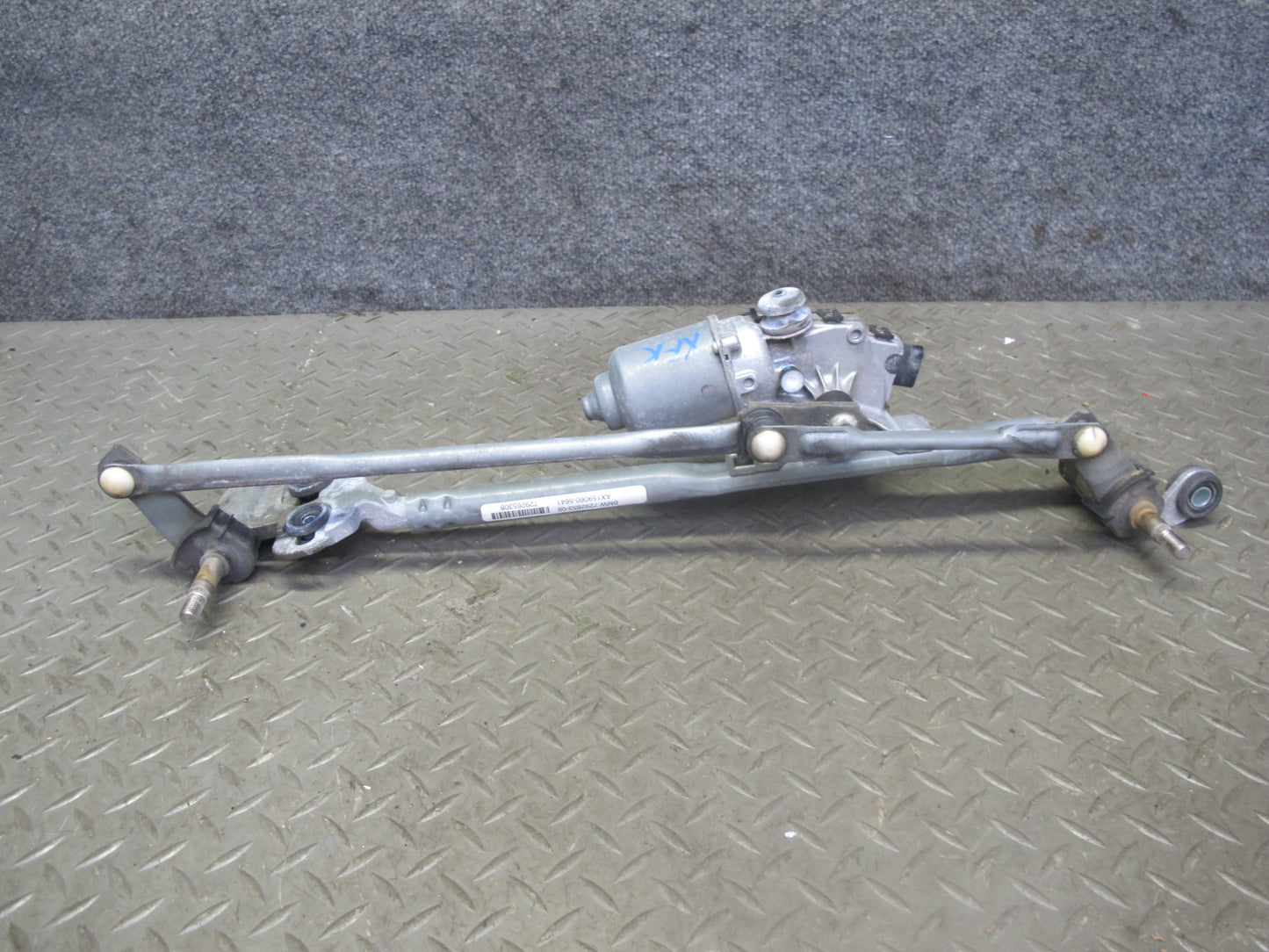 2014-2018 BMW F15 X5 Windshield Wiper Transmission Linkage w Motor 7292653