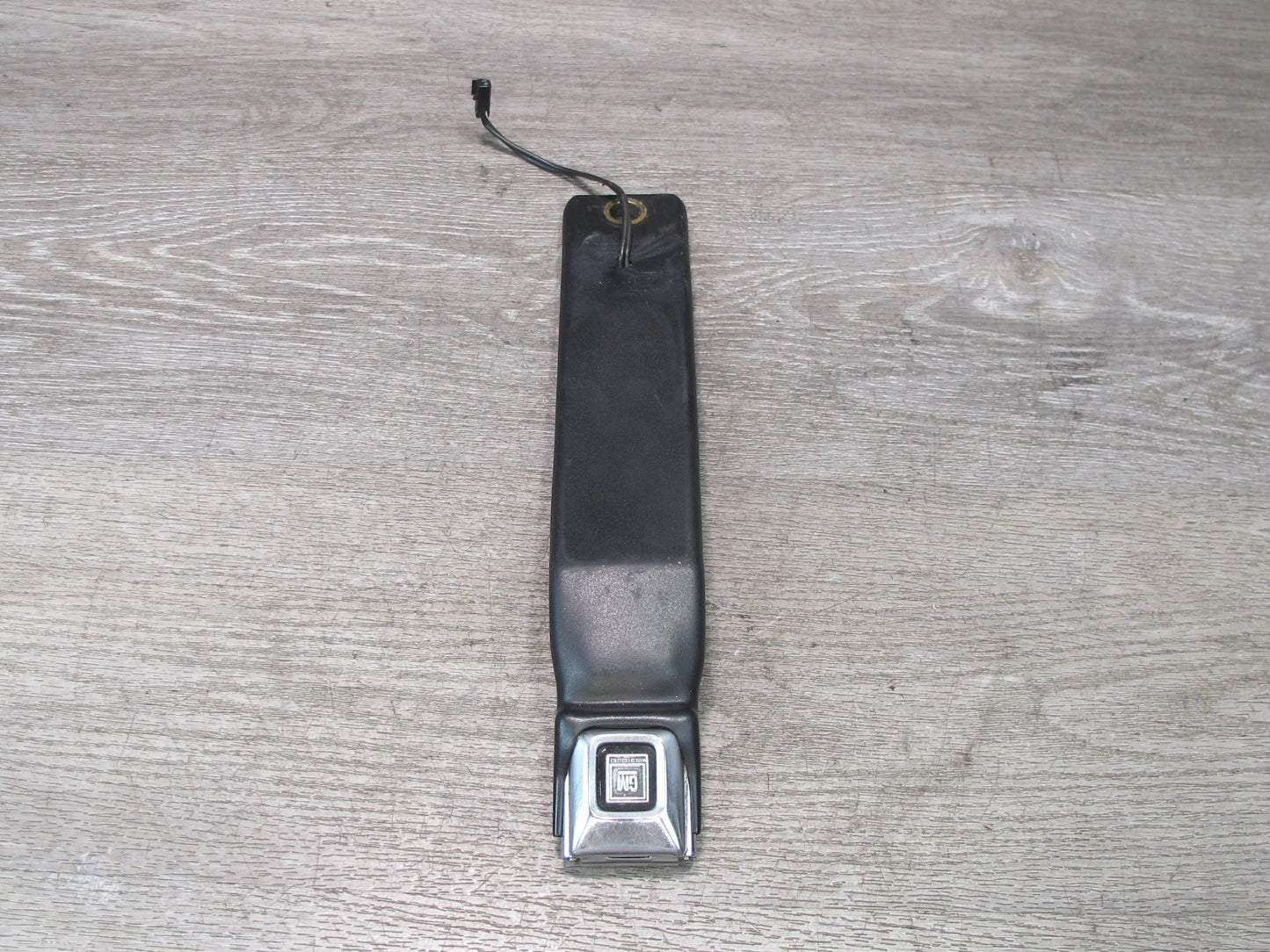 86-94 CHEVROLET CORVETTE C4 FRONT LEFT DRIVER SIDE SEATBELT RETRACTOR W/ BUCKLE SET OEM