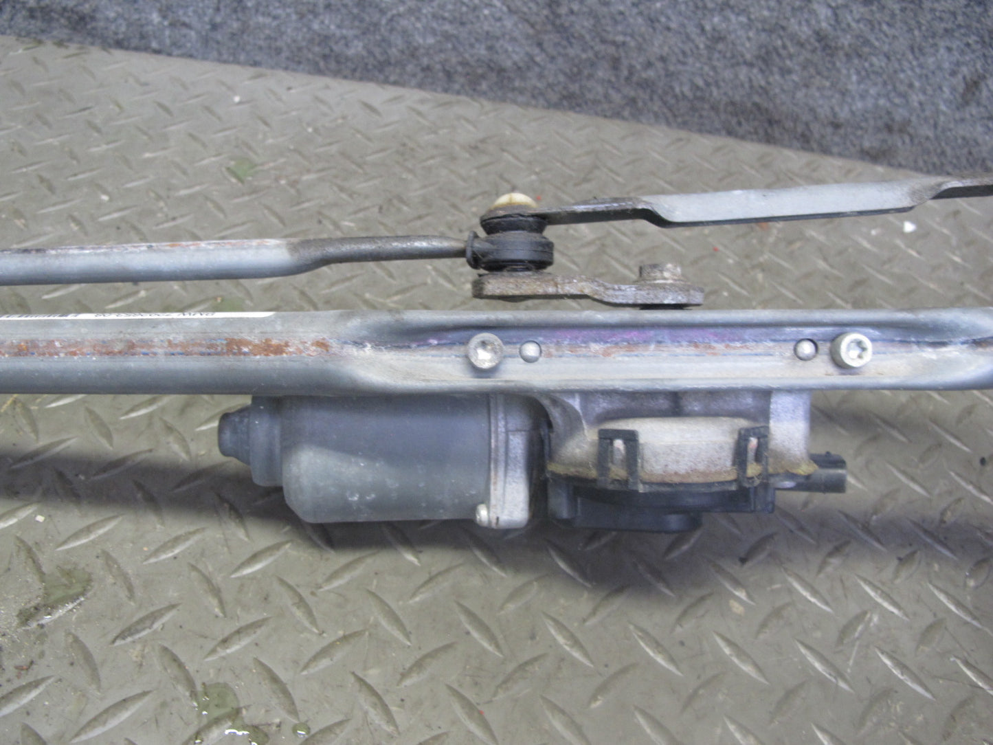2014-2018 BMW F15 X5 Windshield Wiper Transmission Linkage w Motor 7292653