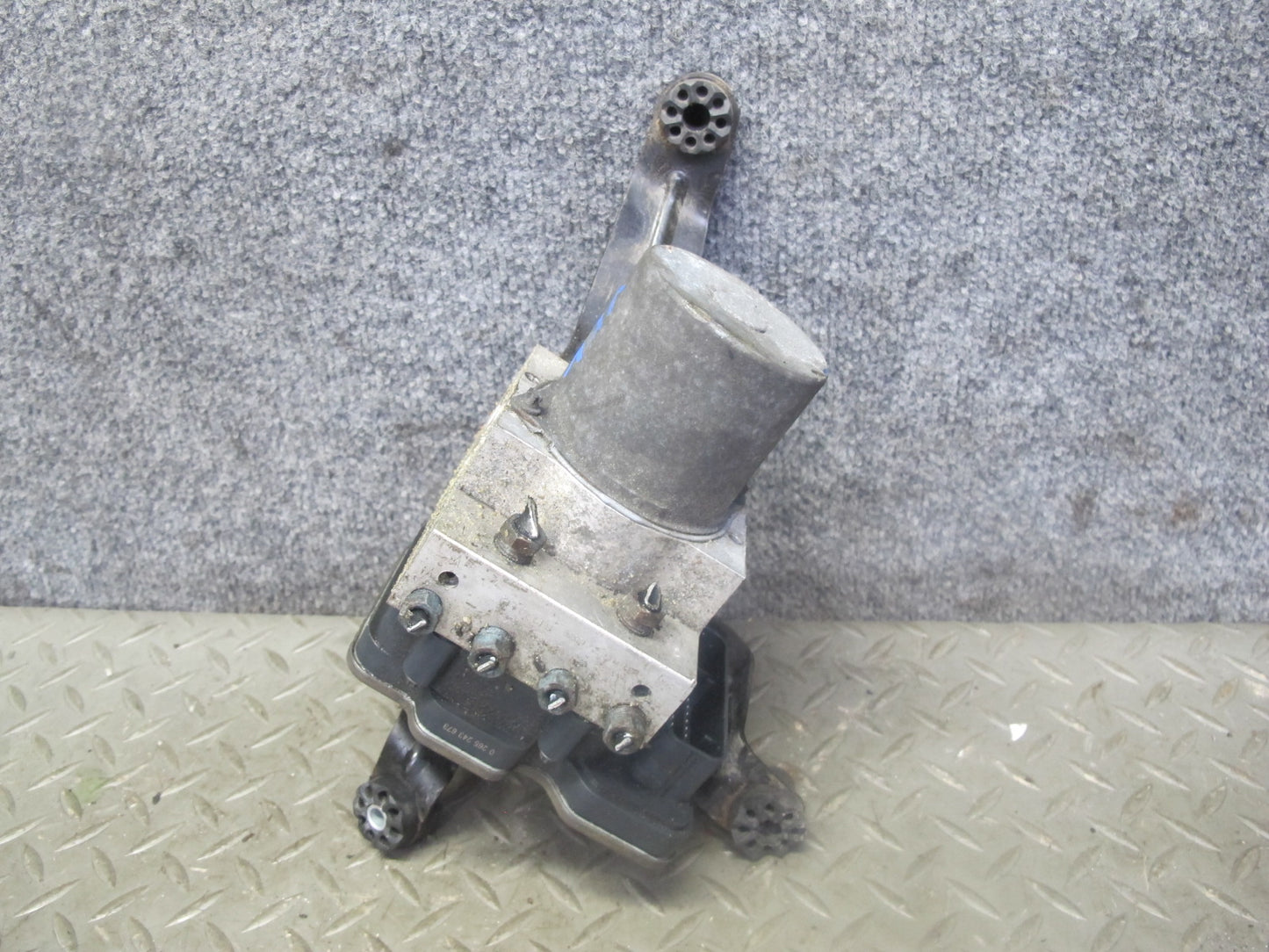 2014-2018 BMW F15 X5 Anti Lock Brake ABS Pump Module 6864781