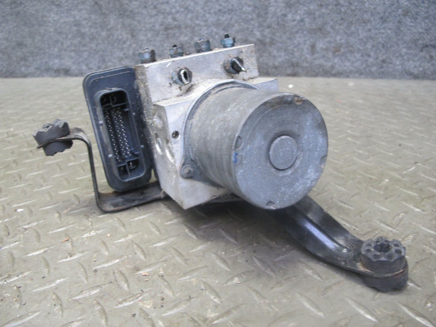 2014-2018 BMW F15 X5 Anti Lock Brake ABS Pump Module 6864781