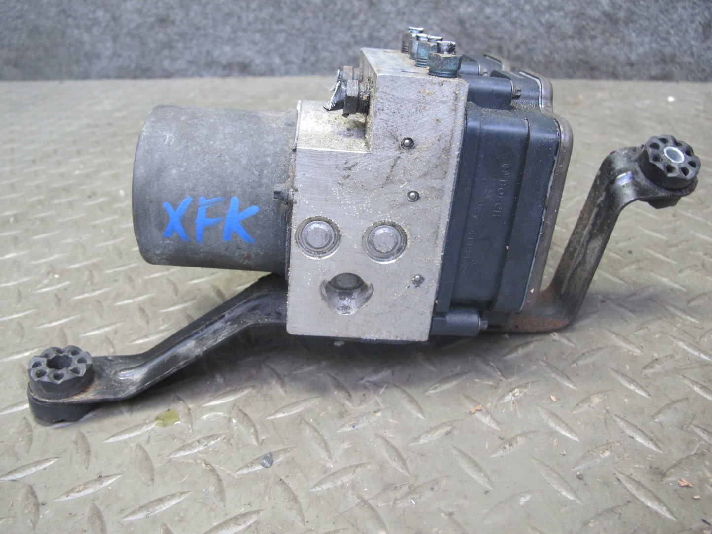 2014-2018 BMW F15 X5 Anti Lock Brake ABS Pump Module 6864781