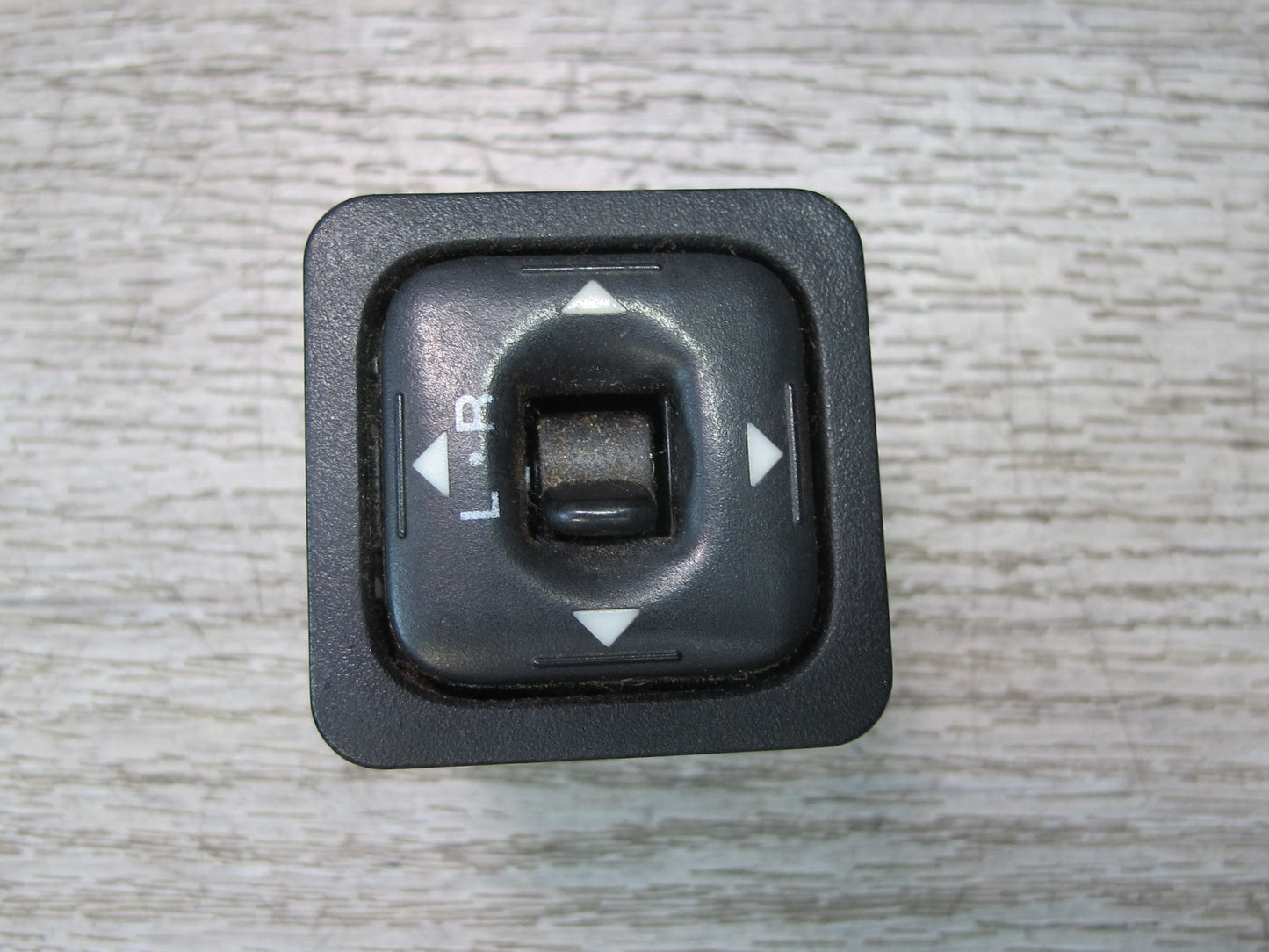 99-01 Isuzu Vehicross Exterior Door Mirror Control Switch OEM