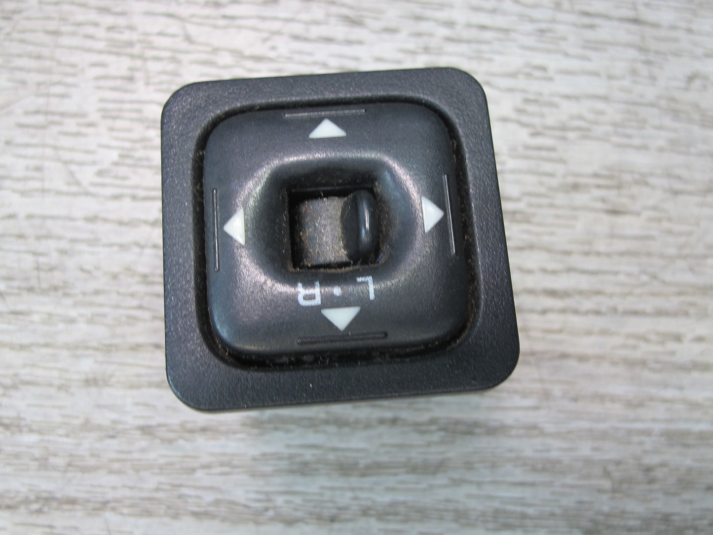 99-01 Isuzu Vehicross Exterior Door Mirror Control Switch OEM