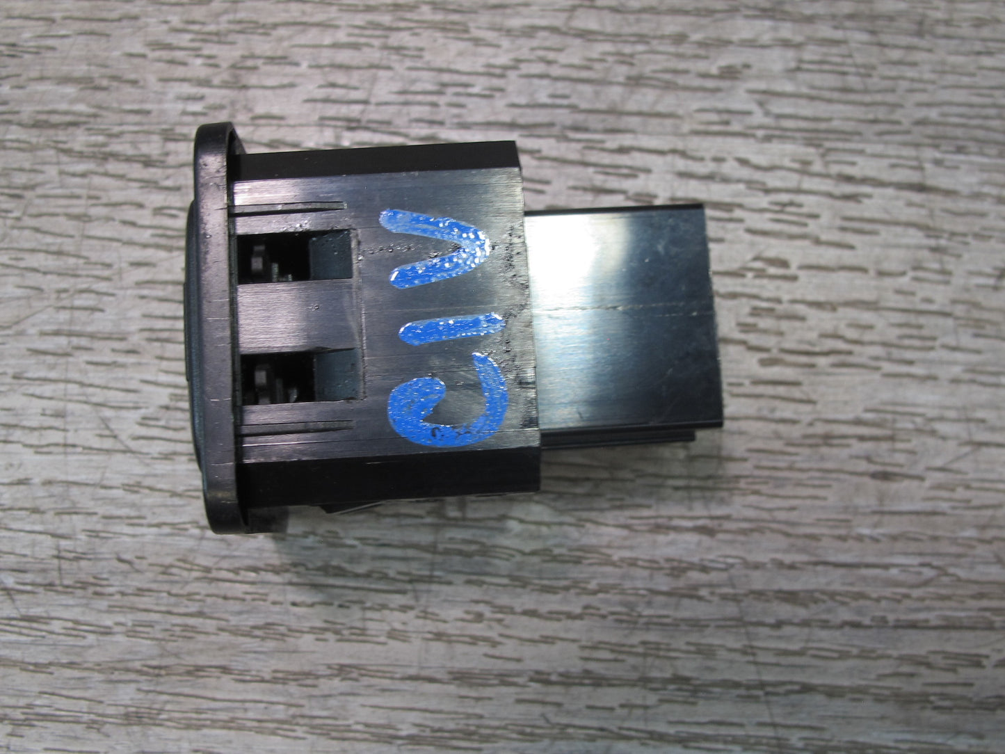 99-01 Isuzu Vehicross Exterior Door Mirror Control Switch OEM