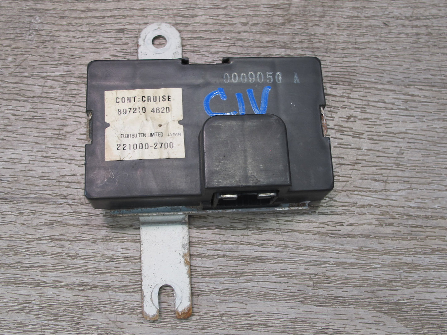 99-01 Isuzu Vehicross Cruise Control Module Unit Computer 8972104620 OEM