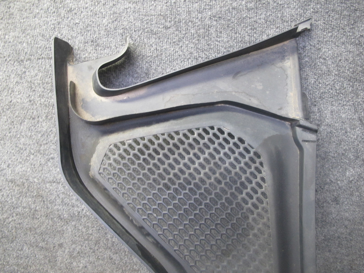 2014-2018 BMW F15 X5 Front Windshield Wiper Vent Cowl Trim Panel Set of 2