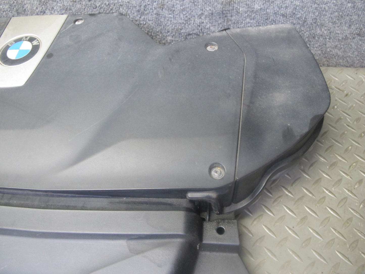 14-18 BMW F15 X5 AWD N63 Air Intake Muffler Cleaner Filter Box w MAF Sensors
