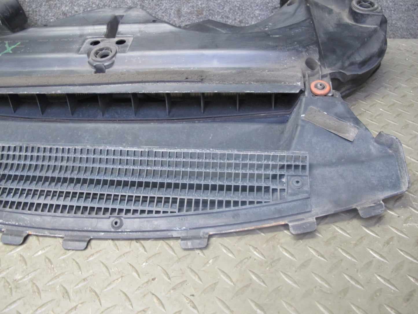 14-18 BMW F15 X5 AWD N63 Air Intake Muffler Cleaner Filter Box w MAF Sensors