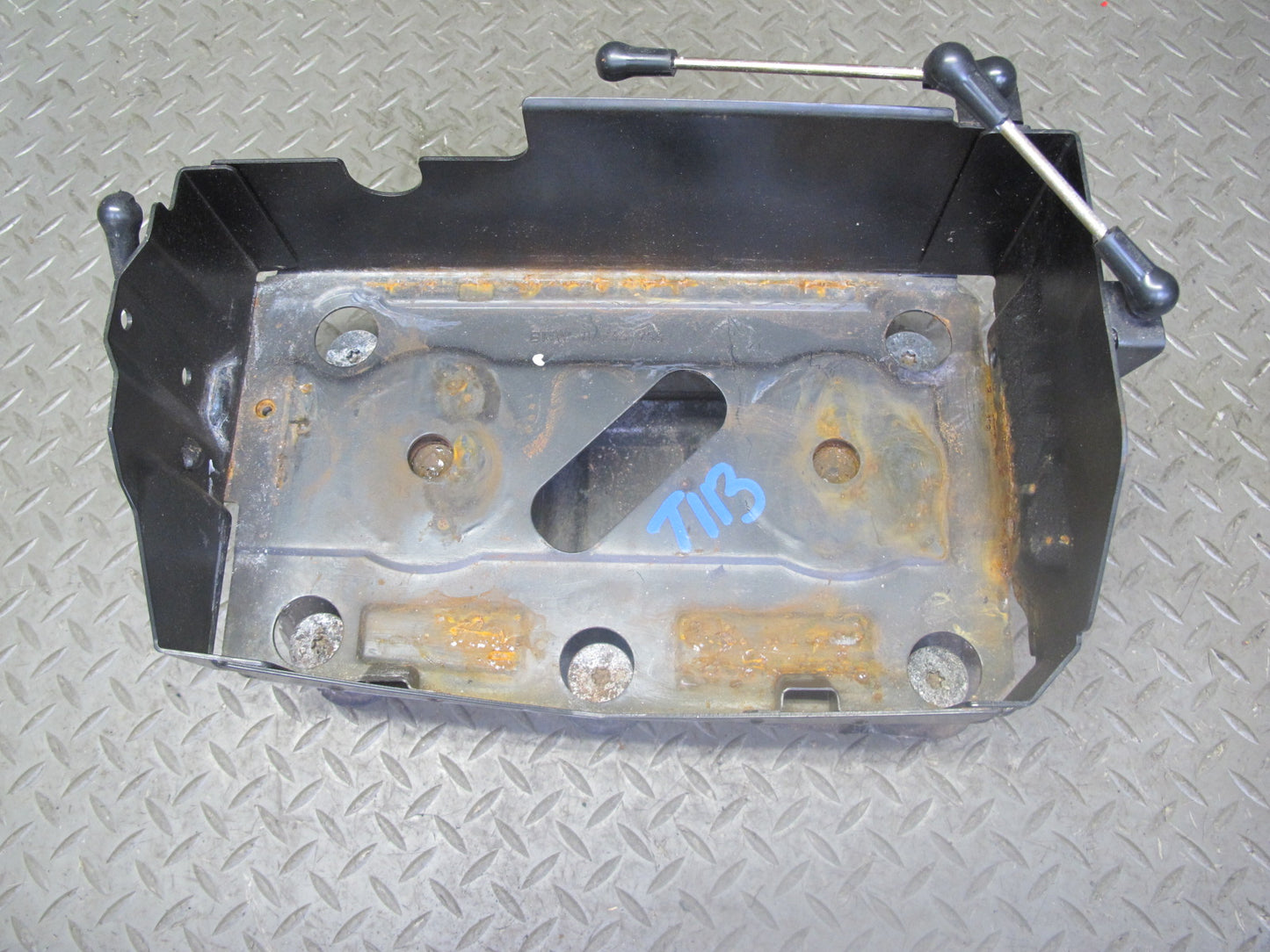 01-06 BMW E46 330ci Convertible Battery Tray Vibration Absorber Bracket Assy OEM