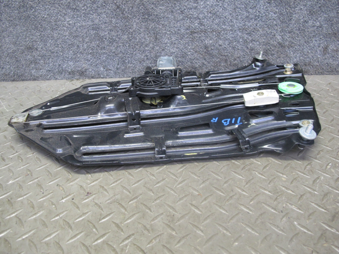 01-06 BMW E46 Convertible Rear Right Quarter Window Regulator w Motor OEM