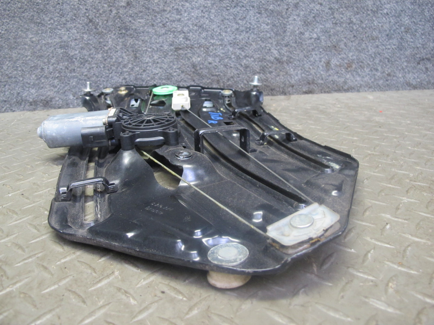 01-06 BMW E46 Convertible Rear Right Quarter Window Regulator w Motor OEM