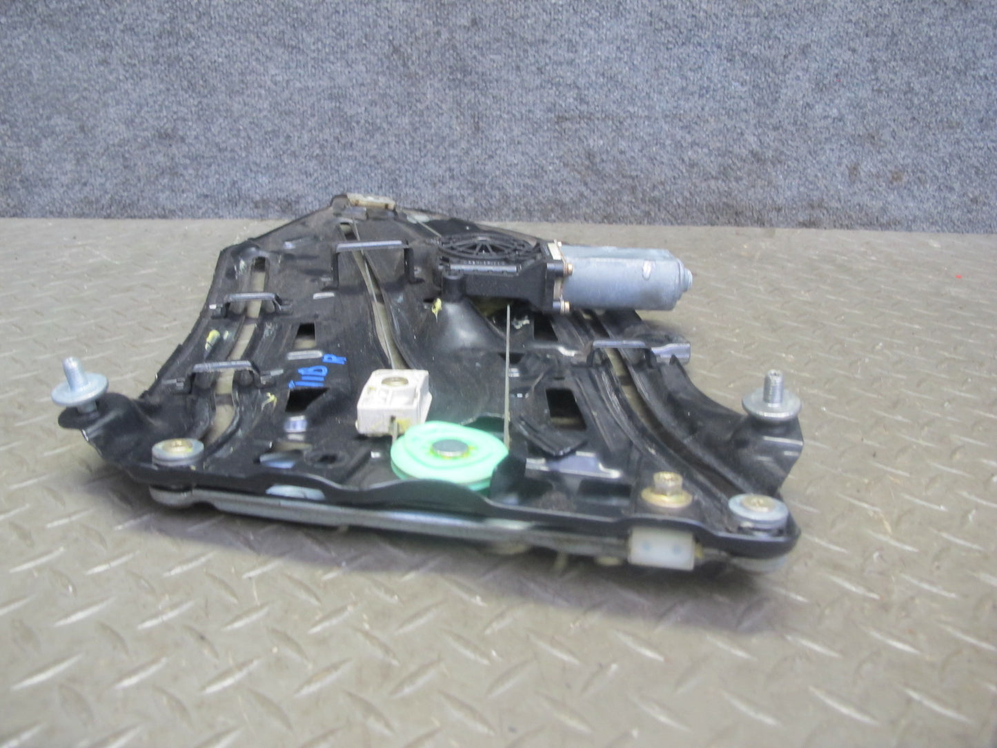 01-06 BMW E46 Convertible Rear Right Quarter Window Regulator w Motor OEM